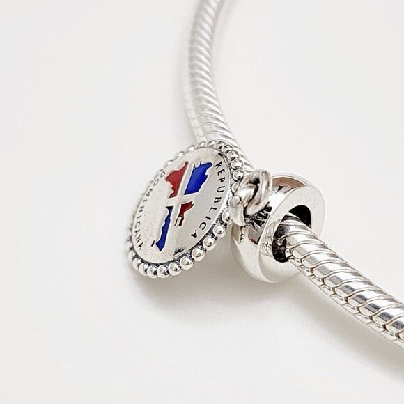 Pandora Dominican Republic Exclusive Dangle Charm - Picture 4 of 5